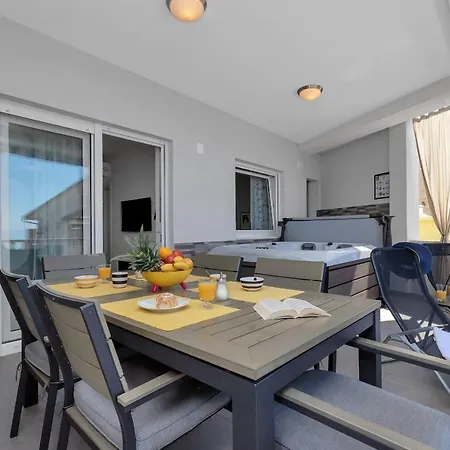 Joy Apartment Podgora