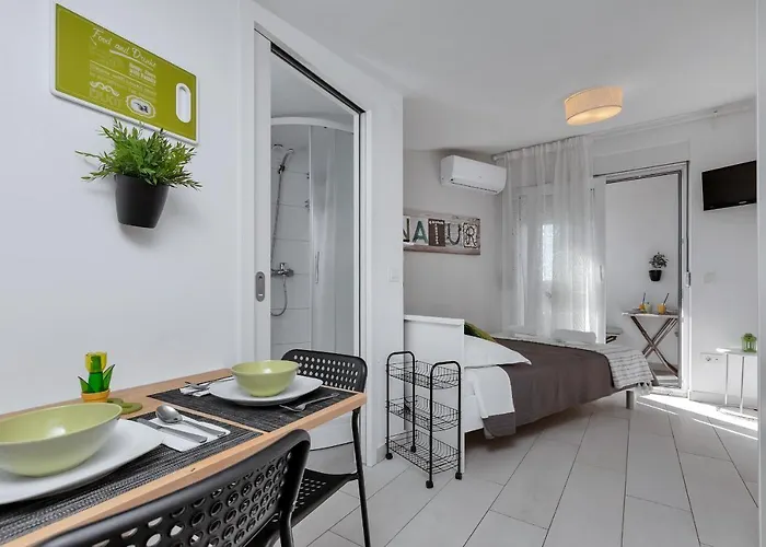 Joy Apartman *